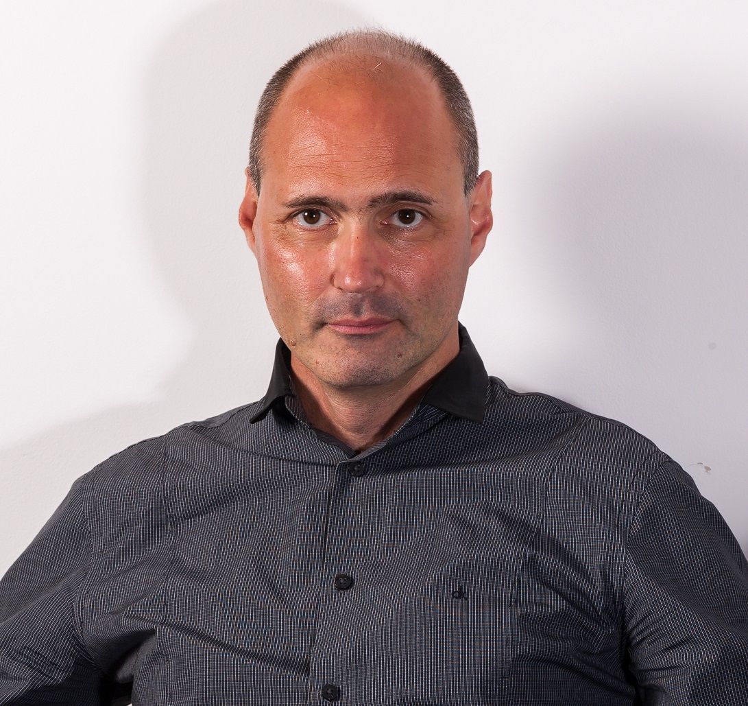 dragos cirneci