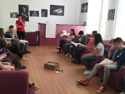 Leadership-adolescenti-2015-1